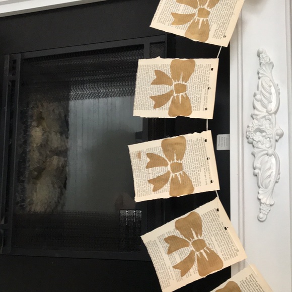 🌹💐Pretty Hand Painted Garland 🌷💐 - Picture 2 of 9